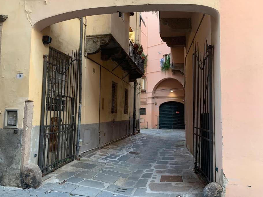 Loft Moderno Ubicato Nel Centro Storico Di Lucca Daire Dış mekan fotoğraf