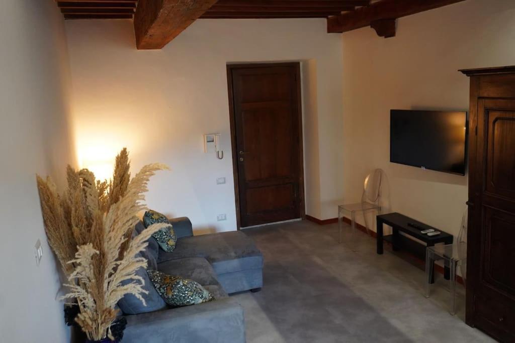Loft Moderno Ubicato Nel Centro Storico Di Lucca Daire Dış mekan fotoğraf